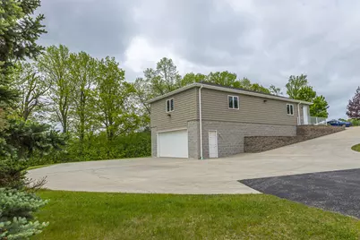 11604 N Granville Rd, Mequon, WI 53097 - Photo 4