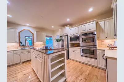 11604 N Granville Rd, Mequon, WI 53097 - Photo 18