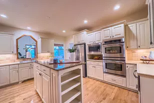 11604 N Granville Rd, Mequon, WI 53097 - Photo 18