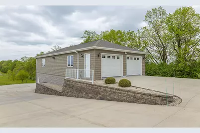 11604 N Granville Rd, Mequon, WI 53097 - Photo 2