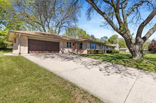 575 Kenmar Rd, Brookfield, WI 53005 - Photo 2