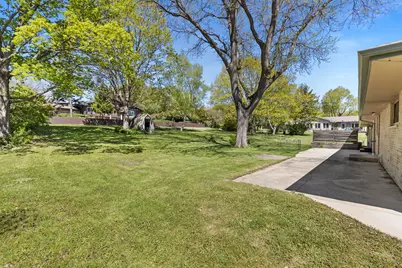 575  Kenmar Rd, Brookfield, WI 53005 - Photo 30