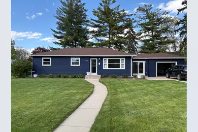 434  Greenland Ave, Oconomowoc, WI 53066 - Photo 2