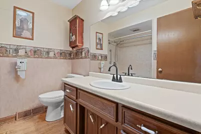 3182  Kettle Moraine Pkwy, Richfield, WI 53033 - Photo 16