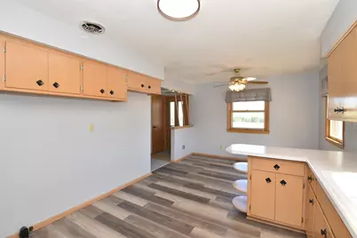 2501 W Layton Ave, Milwaukee, WI 53221 - Photo 10