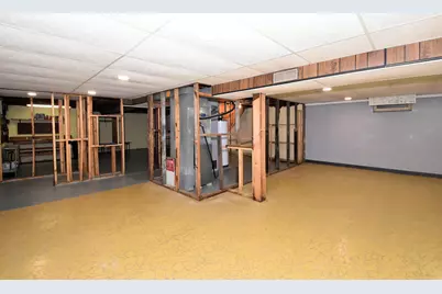2501 W Layton Ave, Milwaukee, WI 53221 - Photo 24