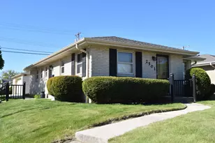2501 W Layton Ave, Milwaukee, WI 53221 - Photo 34