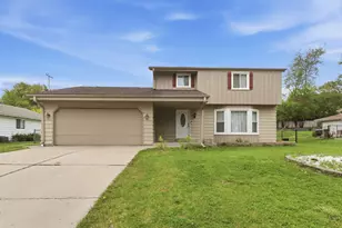 435 E Golden Ln, Oak Creek, WI 53154 - Photo 1