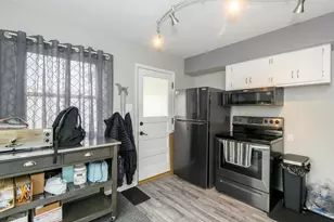 3322 N 77th St, Milwaukee, WI 53222 - Photo 4