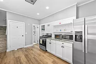 2719 S Austin St, Milwaukee, WI 53207 - Photo 10