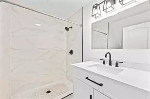 2719 S Austin St, Milwaukee, WI 53207 - Photo 18