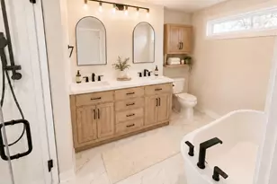 7693 Overlook Dr, Greendale, WI 53129 - Photo 38