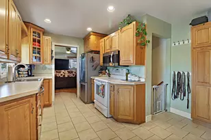 3225 Buckingham Rd, Sturtevant, WI 53177 - Photo 6