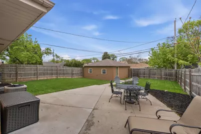 2920 E Cudahy Ave, Saint Francis, WI 53235 - Photo 20