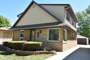 2500 N 116th St, Wauwatosa, WI 53226 - Photo 2