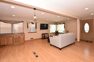 2500 N 116th St, Wauwatosa, WI 53226 - Photo 4