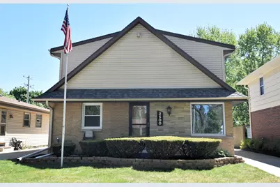 2500 N 116th St, Wauwatosa, WI 53226 - Photo 1
