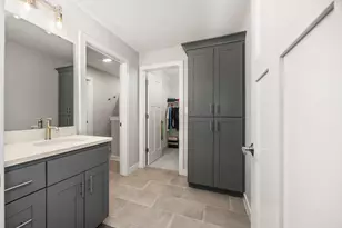 4814 S East Kohler Circle, New Berlin, WI 53146 - Photo 48