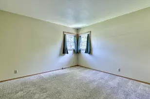 7371 S 49th St, Franklin, WI 53132 - Photo 18