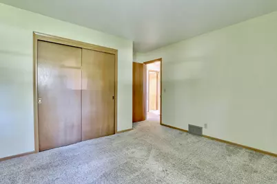 7371 S 49th St, Franklin, WI 53132 - Photo 20