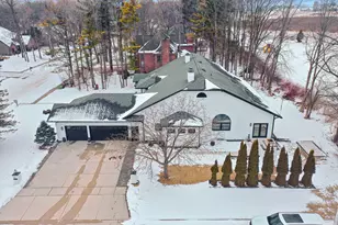 402 Wild Oak Dr, Manitowoc, WI 54220 - Photo 68
