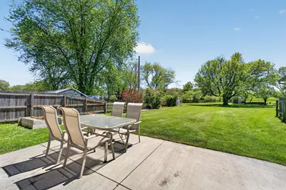 9707  Saratoga Dr, Racine, WI 53108 - Photo 16