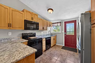 9707 Saratoga Dr, Racine, WI 53108 - Photo 2