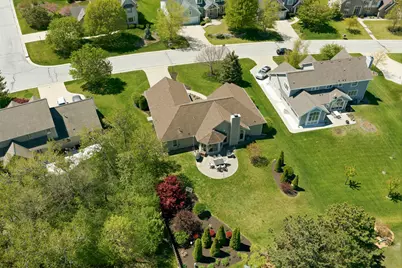 13230 W Foxwood Dr, New Berlin, WI 53151 - Photo 42