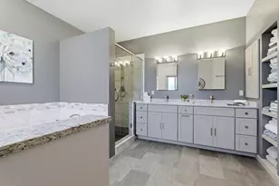 13230 W Foxwood Dr, New Berlin, WI 53151 - Photo 24