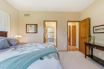 13230 W Foxwood Dr, New Berlin, WI 53151 - Photo 26