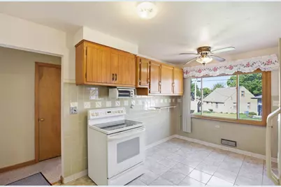 2608 S 63rd St, Milwaukee, WI 53219 - Photo 6