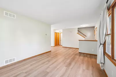 4202  Lake St, Burlington, WI 53105 - Photo 10