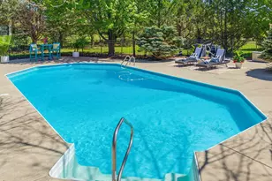 278 Mulberry Dr, Delafield, WI 53018 - Photo 44
