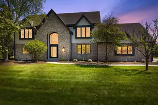 278 Mulberry Dr, Delafield, WI 53018 - Photo 1