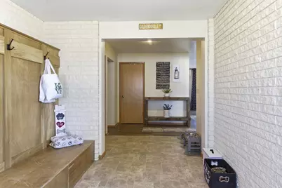 1409 S 26th St, Manitowoc, WI 54220 - Photo 2
