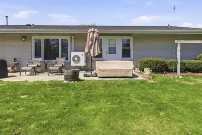 1409 S 26th St, Manitowoc, WI 54220 - Photo 30