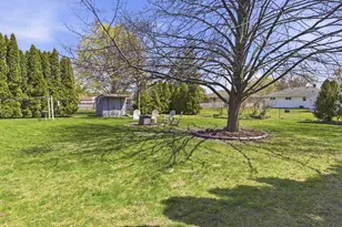 1409 S 26th St, Manitowoc, WI 54220 - Photo 34