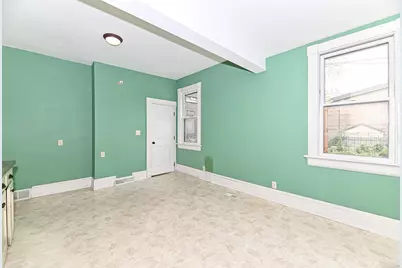 934 N 29th St, Milwaukee, WI 53208 - Photo 22
