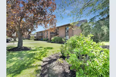 1270  Wisconsin St #203A, Lake Geneva, WI 53147 - Photo 2
