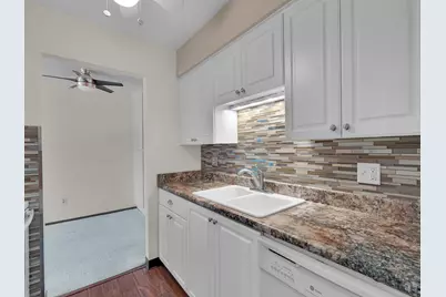 1270  Wisconsin St #203A, Lake Geneva, WI 53147 - Photo 6