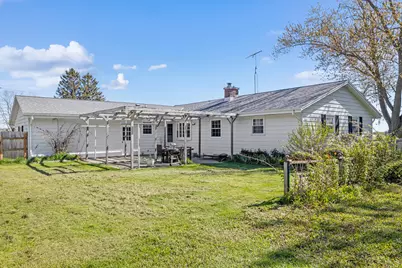 521 W 3rd St, Waldo, WI 53093 - Photo 28
