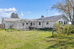 521 W 3rd St, Waldo, WI 53093 - Photo 28