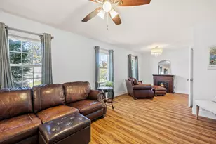 521 W 3rd St, Waldo, WI 53093 - Photo 10