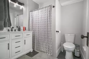 412 McDowell St, Delavan, WI 53115 - Photo 6