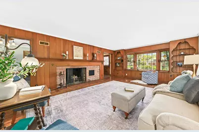 8022  Jackson Park Blvd, Wauwatosa, WI 53213 - Photo 10