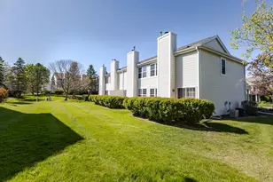 2121 E Broadway, Waukesha, WI 53186 - Photo 40