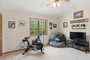 13370 W Maple Ridge Rd, New Berlin, WI 53151 - Photo 40