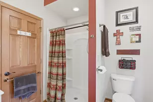 13370 W Maple Ridge Rd, New Berlin, WI 53151 - Photo 34