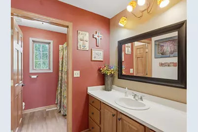 13370 W Maple Ridge Rd, New Berlin, WI 53151 - Photo 38
