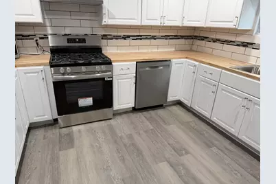 4826 N 51st Blvd, Milwaukee, WI 53218 - Photo 16